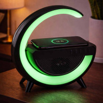 Lampka LED RGB z głośnikiem bluetooth i ładowarką indukcyjną