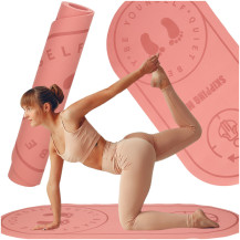 Mata fitness do jogi i skakania na skakance 125x61,5 cm różowa