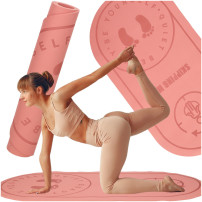 Mata fitness do jogi i skakania na skakance 125x61,5 cm różowa