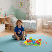 Drewniane klocki do nawlekania pojazdy z planszą 3+
